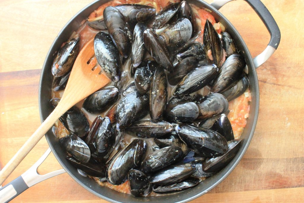 Mussels in Tomato Fennel Broth